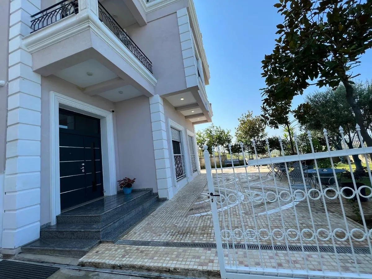 Villa Luiss Panorama Durres Albania