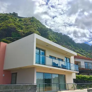 https://ponte-house.madeira-islandshotels.com